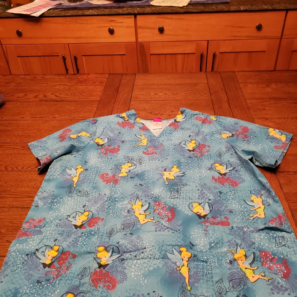 Scrub tops - Picture 7 of 16